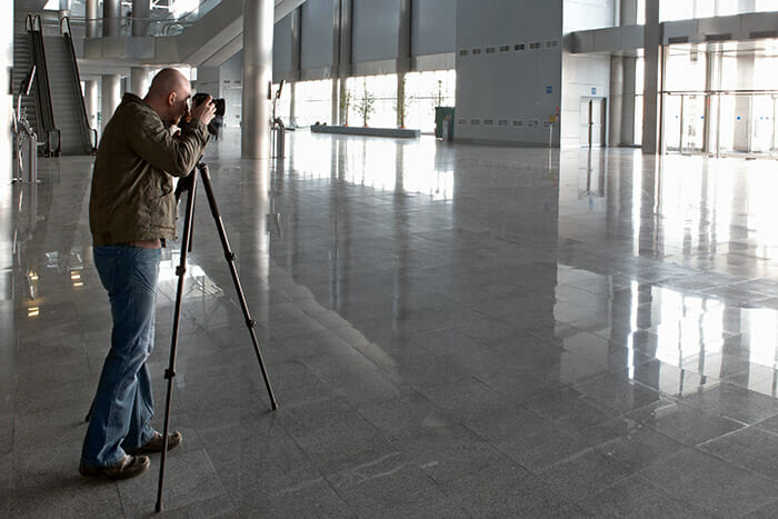 The,Photographer,Photographs,The,Big,Hall,Centre,Business architectural photography tutorial image 4