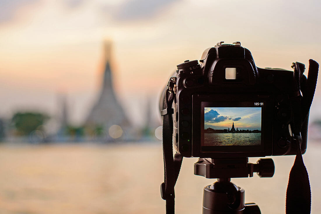 Take,The,Photo,Of,Wat,Arun,Ratchawararam,Ratchawaramahawihan,Public,Landmark architectural photography tutorial image 5