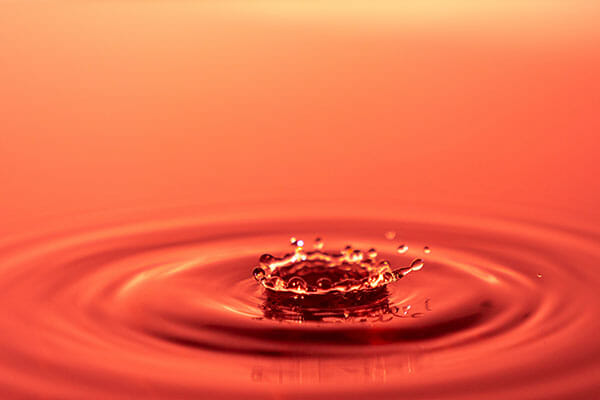 Splashing,A,Drop,Of,Water,Into,The,Aquarium.,Colorful,Water water drop photography tutorial
