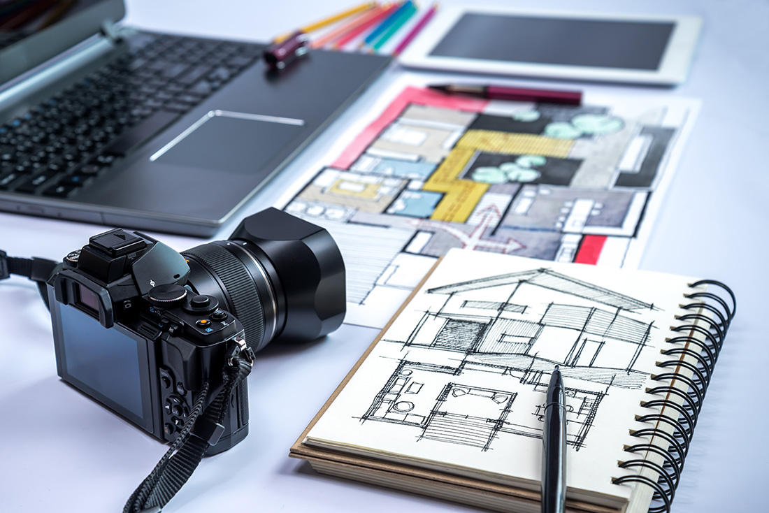 Closeup,Of,Camera,,Laptop,,Tablet,,Home,Illustration,&,Equipments,On Real Estate Photography Tutorial