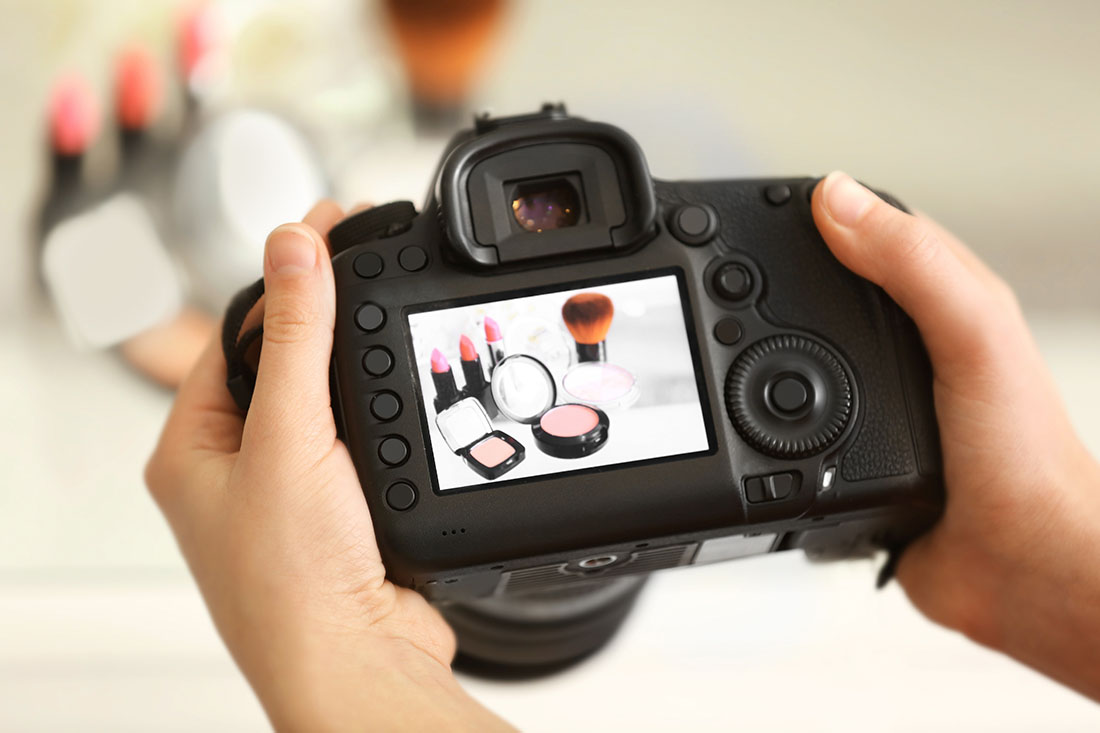 Photo,Of,Makeup,Kit,On,Camera,Display,While,Shooting Product Photography Tutorial