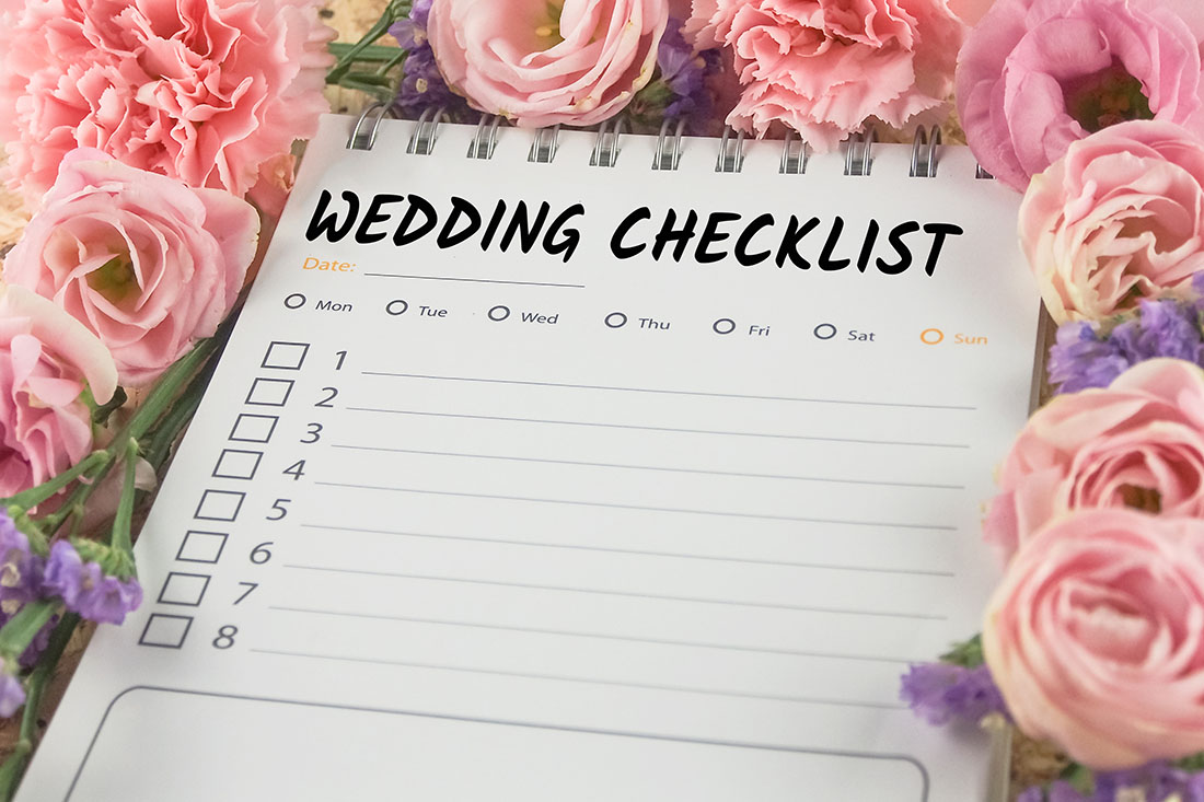 Word,Wedding,Checklist,Note,Paper,On,Pink,Flower,Background Wedding Photography Tutorial 1