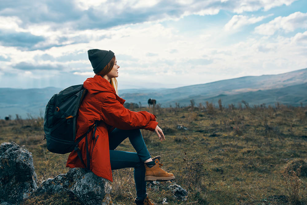 Tourism,Woman,With,Backpack,Sat,Down,To,Relax,In,Nature Female Portraits Classy and Elegant poses